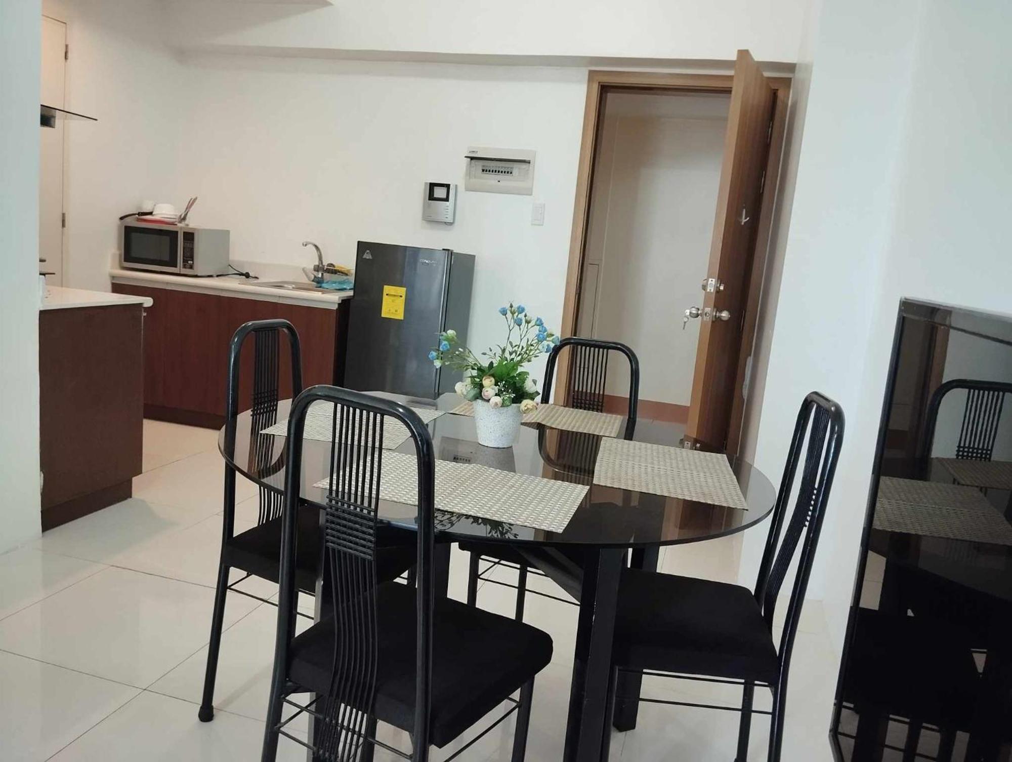 Roxas Blvd Stunning Studio Condo Near Us Embassy Маніла Екстер'єр фото