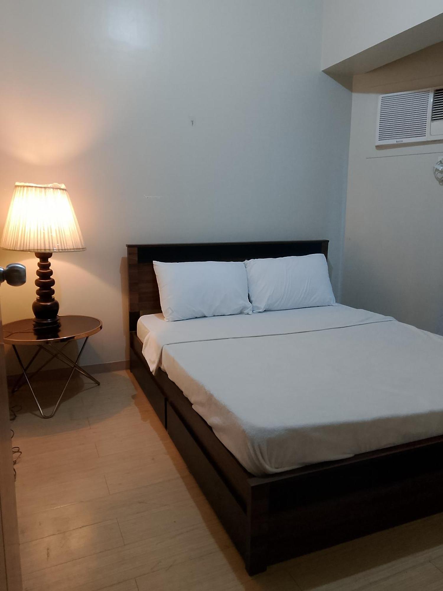 Roxas Blvd Stunning Studio Condo Near Us Embassy Маніла Екстер'єр фото